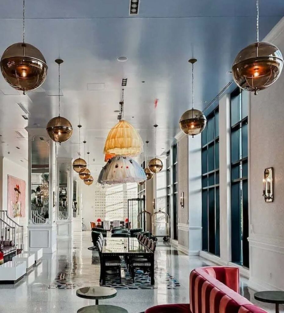 7 Nashville Hotels for Music Lovers (One for Every Note on the Scale) that nashville girl graduate nashville