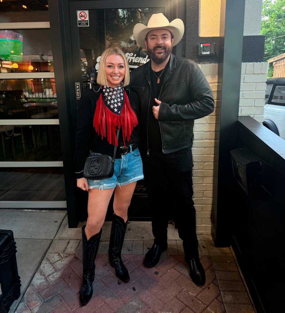 that-nashville-girl-Famous-Friends-2