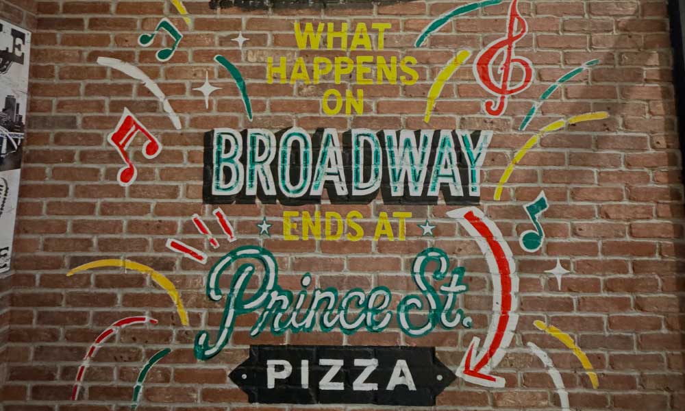 that-nashville-girl-Prince-Street-Pizza